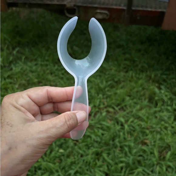 Tupperware Hard Boiled Egg Lifter Scoop Clear Color (1 PIECE) - Picture 4 of 8